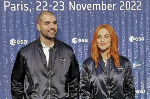 Los astronautas espa&ntilde;oles Pablo &Aacute;lvarez Fern&aacute;ndez y Sara Garc&iacute;a Alonso, en una imagen de archivo. EFE/Rafael Ca&ntilde;as