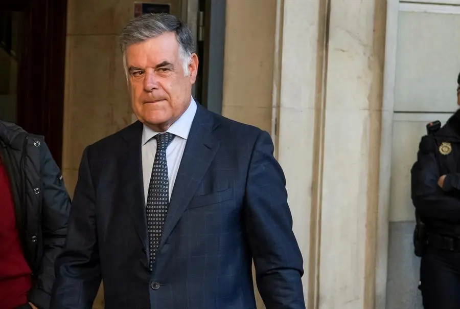 Imagen de archivo del exconsejero de Empleo de la Junta de Andaluc&iacute;a, Jos&eacute; Antonio Viera. EFE / Ra&uacute;l Caro Cadenas