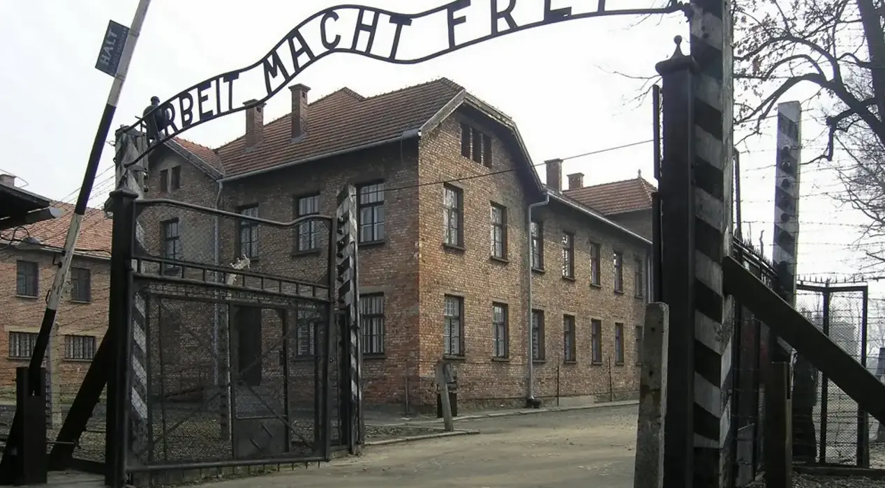 Campo de concentraci&oacute;n de Auschwitz
