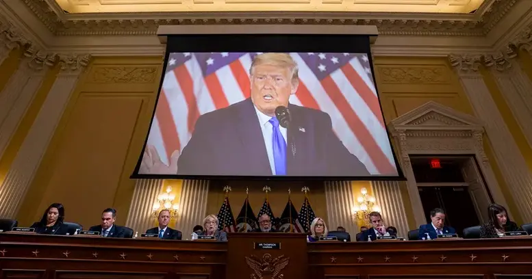 Imagen de archivo del expresidente de los Estados Unidos, Donald Trump durante una audiencia del comit&eacute; selecto para investigar el ataque del 6 de enero al Capitolio de los Estados Unidos. EFE/Al Drago/Pool
