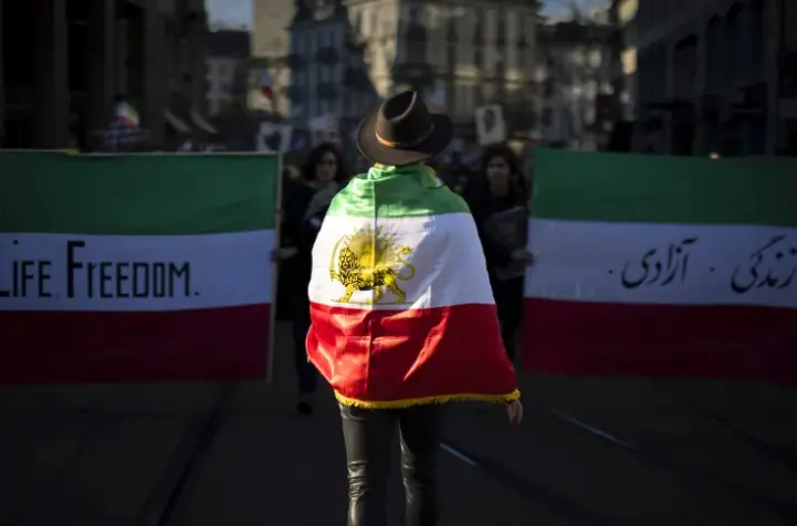 Imagen de una protesta en Z&uacute;rich contra el gobierno iran&iacute;. EFE / Michael Buholzer