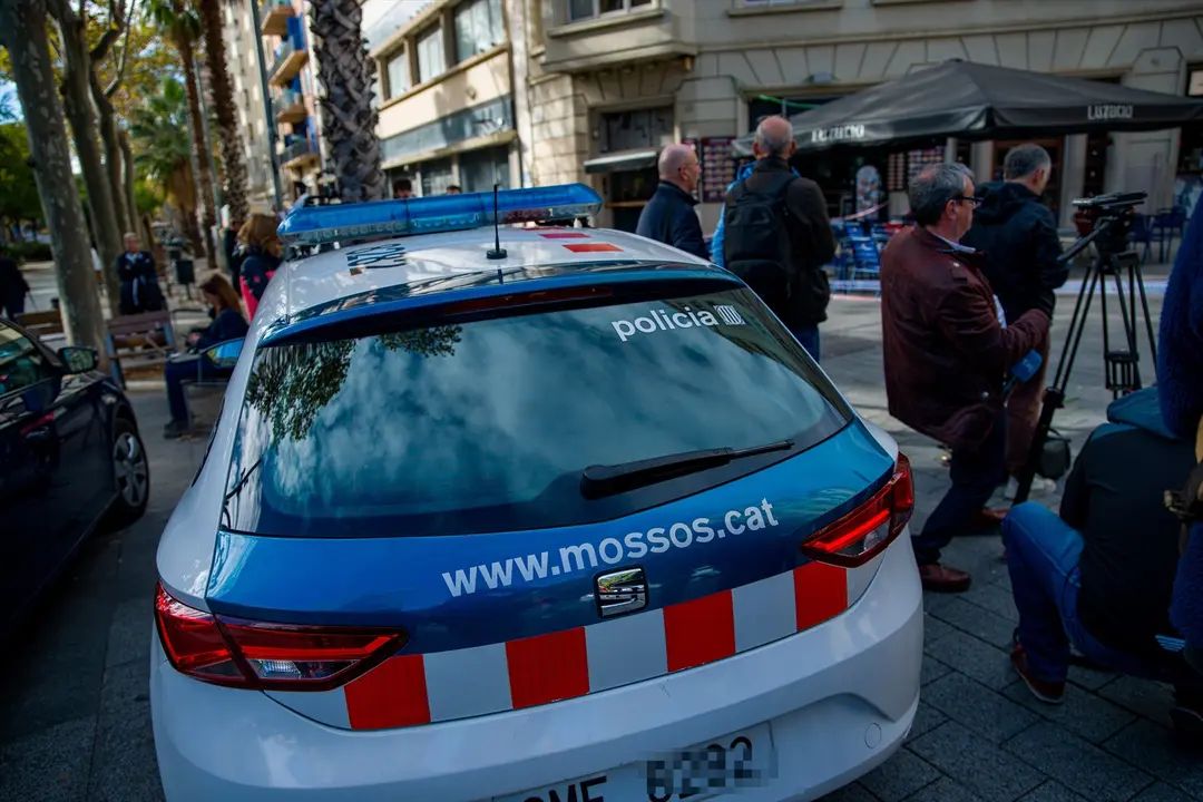 Un coche de Polic&iacute;a en el centro de Barcelona. E.P.