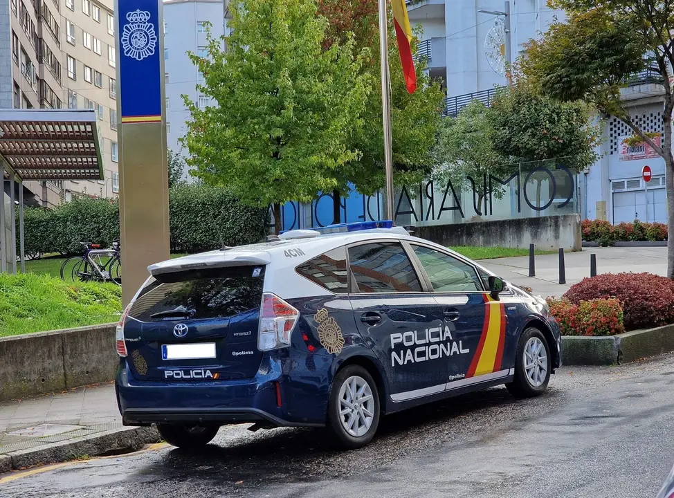 Detenido en Vigo un hombre tras grabar con su m&oacute;vil a mujeres en probadores. E.P.