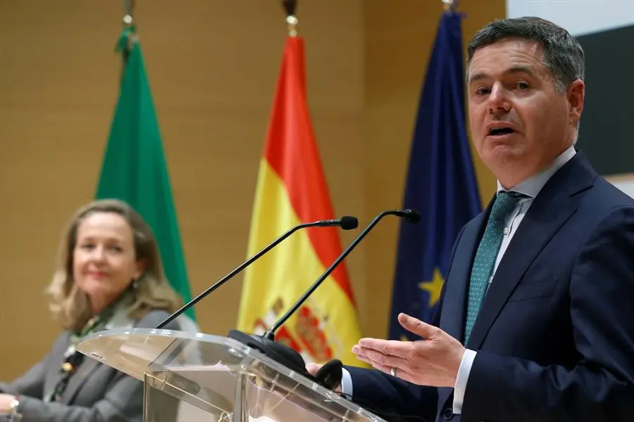 Imagen del presidente del Eurogrupo y ministro irland&eacute;s de Finanzas, Paschal Donohoe, durante una reciente rueda de prensa. EFE / J.J. Guillen