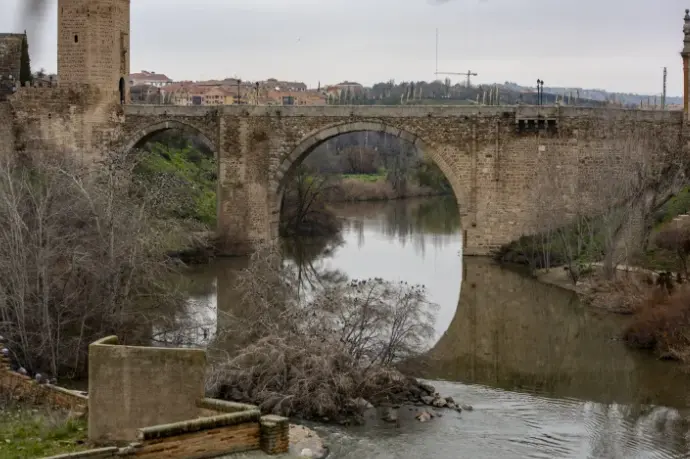 El Tajo a su paso por Toledo. EFE / Ismael Herrero