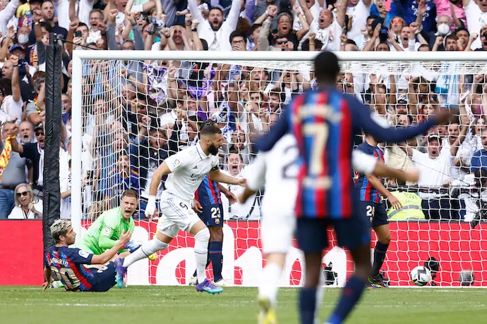 Karim Benzema of Real Madrid celebrates a goal during the spanish league, La Liga Santander, football match played between Real Madrid and FC Barcelona at Santiago Bernabeu stadium on October 16, 2022, in Madrid, Spain.
Oscar J. Barroso / AFP7 / Europa Press
(Foto de ARCHIVO)
16/10/2022 ONLY FOR USE IN SPAIN