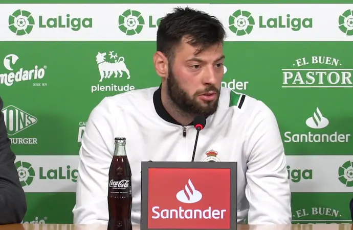Roko Baturina fue presentando oficialmente en la ma&ntilde;ana de ayer, tras completar su primer entrenamiento con el equipo. / RRC