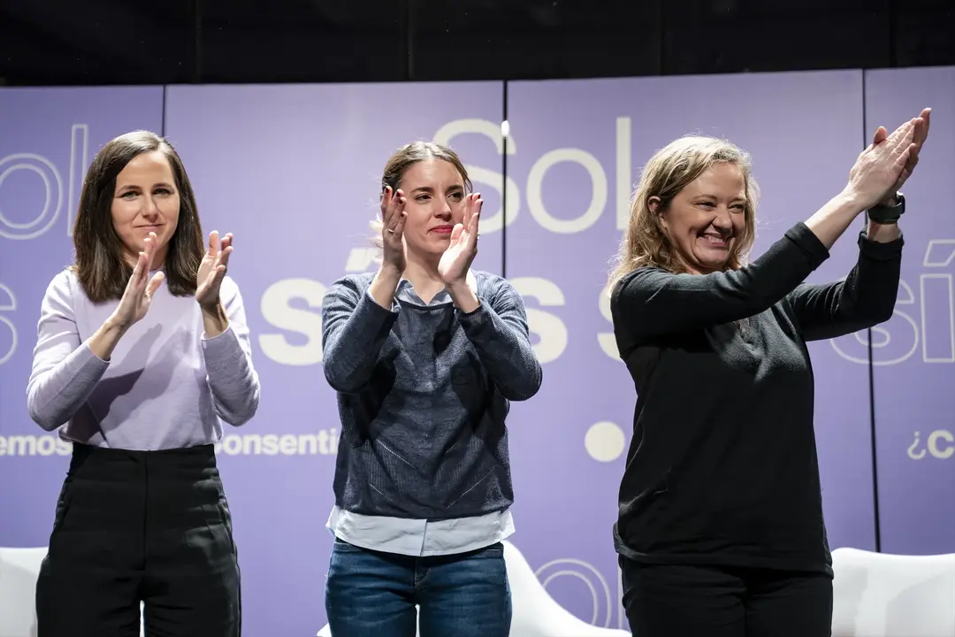 La ministra de Igualdad, Irene Montero (c), junto con dirigentes de Podemos. E.P. /  A. P&eacute;rez Meca