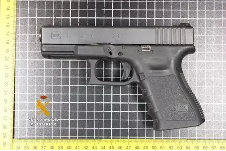Arma incautada por la Guardia Civil. / GC