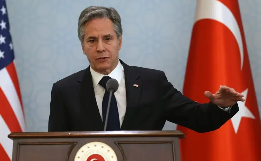 El secretario de Estado de EE. UU., Antony Blinken, en una conferencia de prensa este lunes en Ankara, Turqu&iacute;a. EFE/ Necati Savas