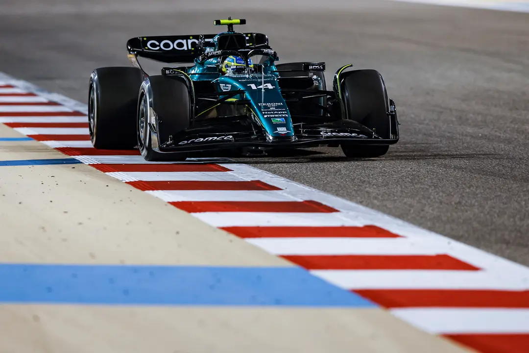 14 ALONSO Fernando (spa), Aston Martin F1 Team AMR23, action during the Formula 1 Aramco pre-season testing 2023 of the 2023 FIA Formula One World Championship from February 23 to 25, 2023 on the Bahrain International Circuit, in Sakhir, Bahrain - Photo Xavi Bonilla / DPPI