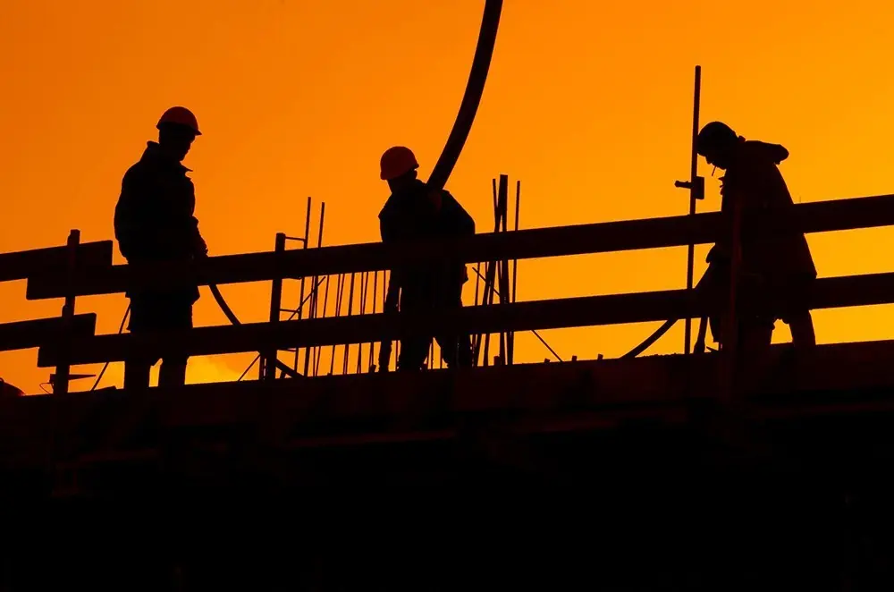 Trabajadores de la construcci&oacute;n. / Alerta