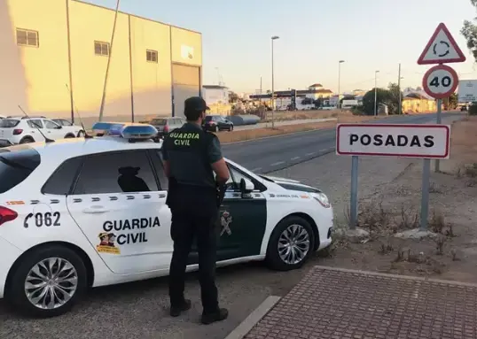 Agente de la Guardia Civil, en Posadas. / GC