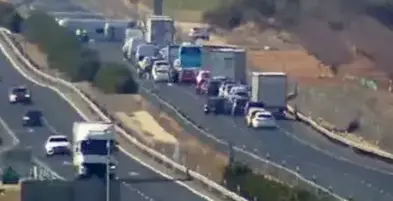 Corte de la A-31, km 52 (sentido Madrid) tras el vuelco de un autob&uacute;s en el que viajan menores en La Gineta. / 112