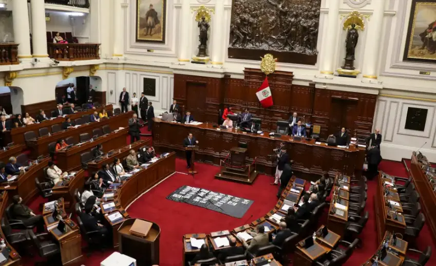 Una sesi&oacute;n del Congreso en Lima (Per&uacute;). EFE/Sebastian Casta&ntilde;eda