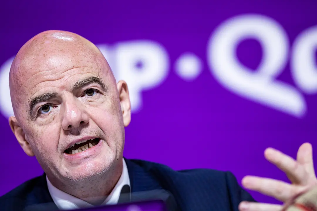 El presidente de la FIFA, Gianni Infantino, en una rueda de prensa. / Tom Weller
