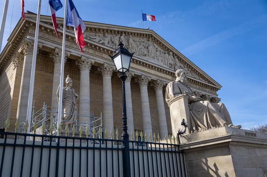 La Asamblea Nacional en Par&iacute;s. EFE / CHRISTOPHE PETIT TESSON