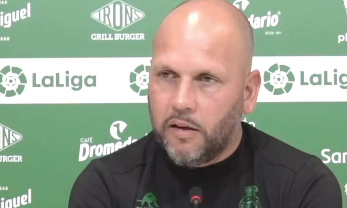 Jos&eacute; Alberto, entrenador del Racing.