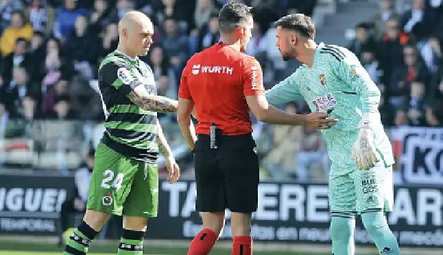 Pombo durante el encuentro ante el Burgos.