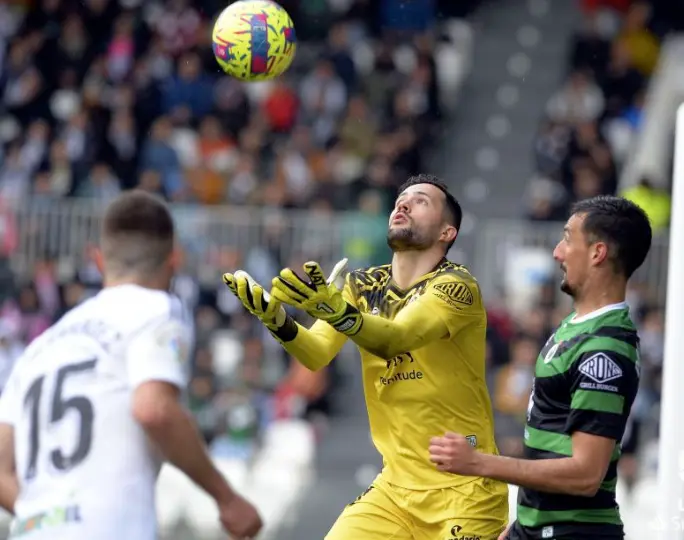 El portero del Racing Miquel Parera. / LALIGA
