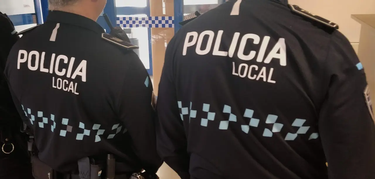 Agentes de la Polic&iacute;a Local. /  SPL