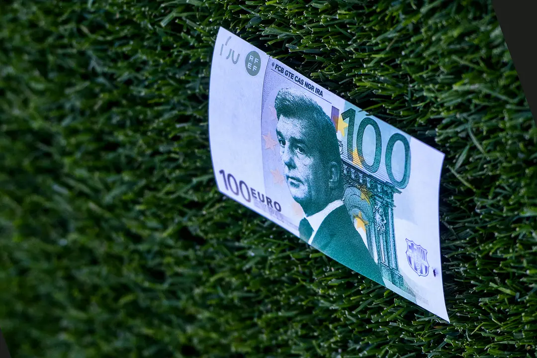 Billete con la cara de Joan Laporta. / Juan Jose Ubeda