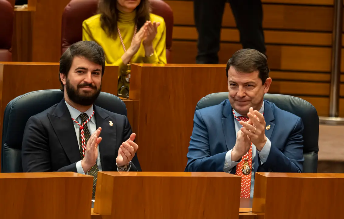 El vicepresidente de la Junta de Castilla y Le&oacute;n, Juan Garc&iacute;a-Gallardo (i), y el Presidente de la Junta de Castilla y Le&oacute;n, Alfonso Fern&aacute;ndez Ma&ntilde;ueco (d). / Claudia Alba