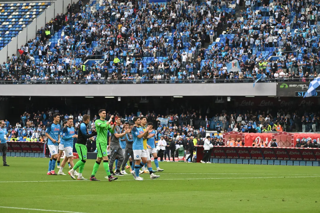 Los jugadores del Napol&eacute;s celebrando un triunfo liguero. / CIRO FUSCO
