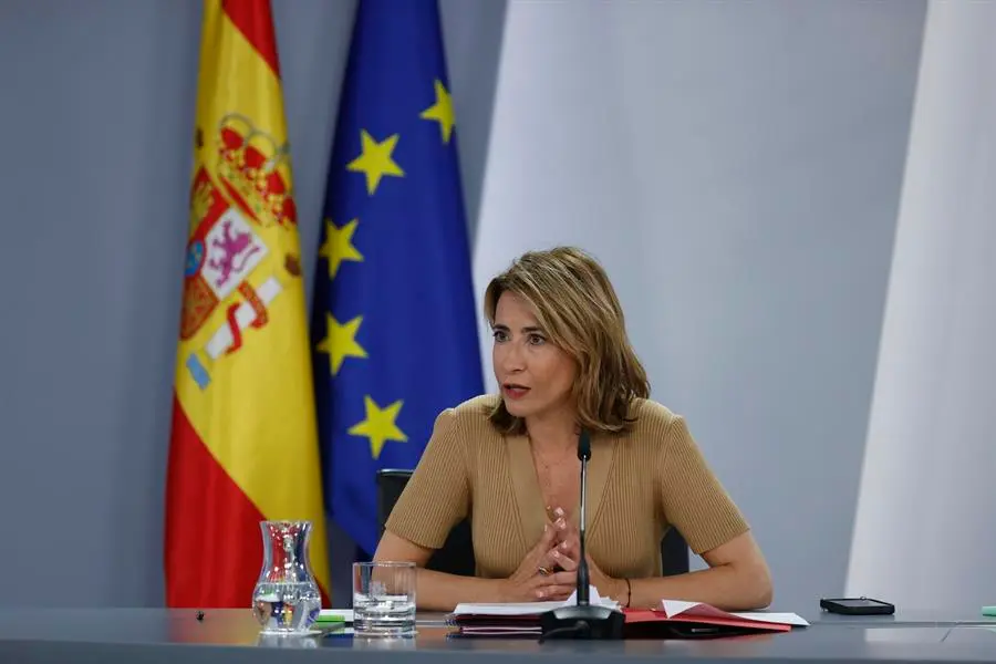 La ministra de Transportes, Movilidad y Agenda Urbana, Raquel S&aacute;nchez durante la rueda de prensa posterior a la reuni&oacute;n del Consejo de Ministros. EFE / Javier Liz&oacute;n