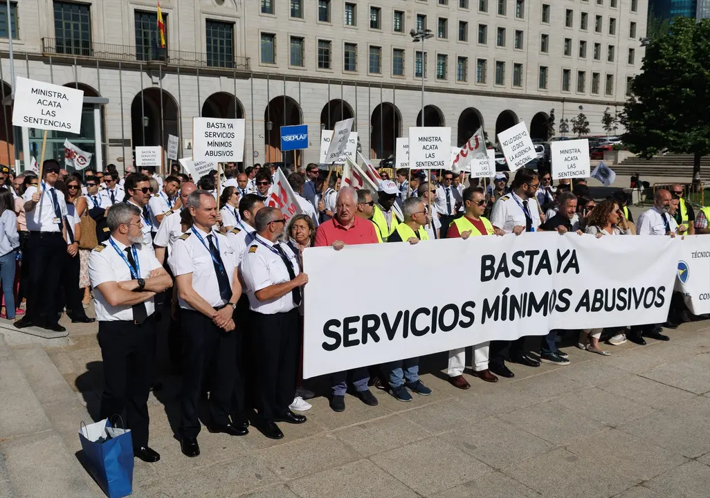 Los profesionales del transporte a&eacute;reo en una manifestaci&oacute;n. EP / Eduardo Parra / Archivo