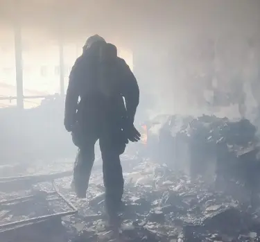 Uno de los bomberos que participaron en la intervenci&oacute;n. / 112