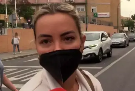 La novia del futbolista Alba Silva, en declaraciones a la prensa. / EP