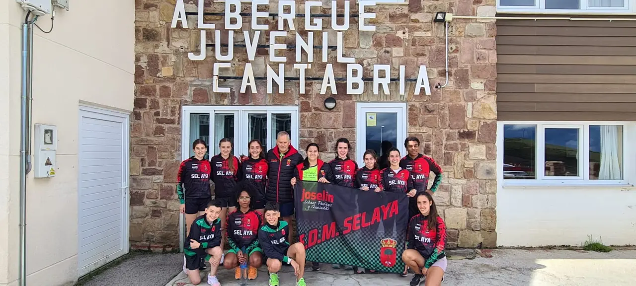 Deportistas del atletismo Selaya Josel&iacute;n. / AC