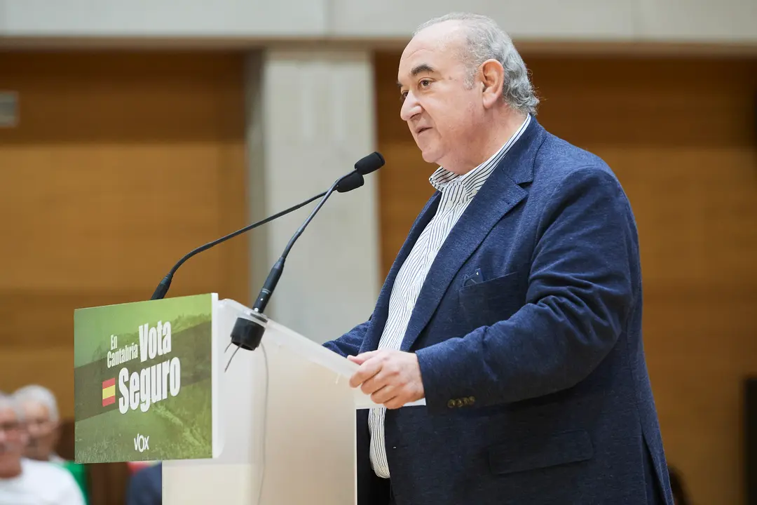 El actual presidente de Vox en Cantabria y concejal electo en el Ayuntamiento de Santander, Emilio del Valle. / C&eacute;sar Ortiz