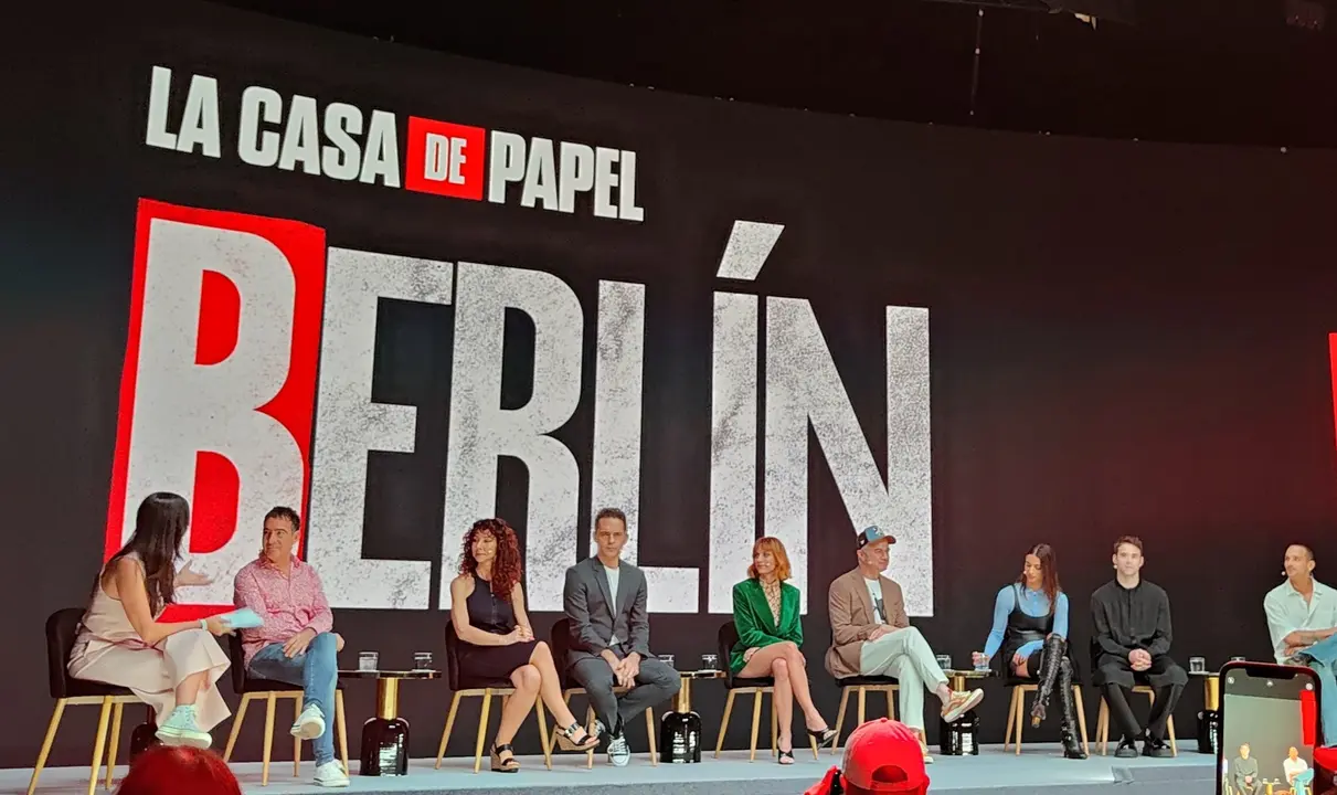 Pedro Alonso protagoniza 'Berl&iacute;n', el "luminoso" spin-off de 'La Casa de Papel'. / ISRAEL ARIAS