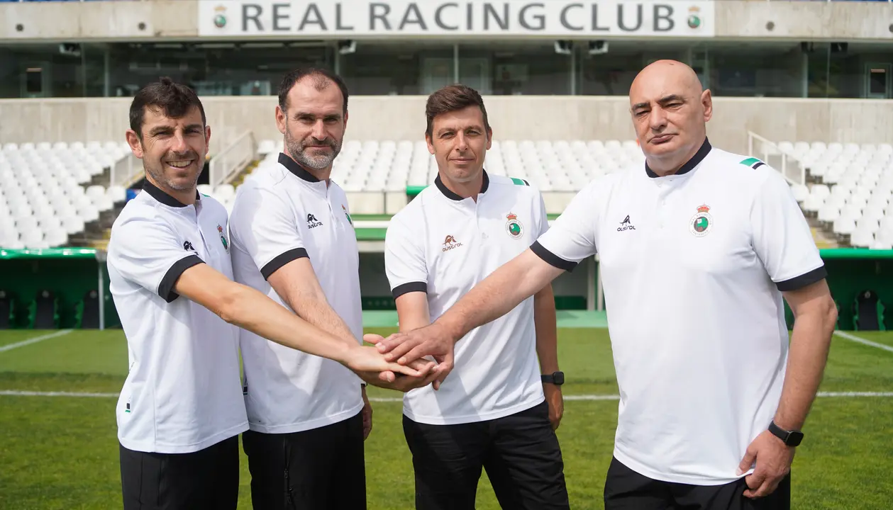 El cuerpo t&eacute;cnico del Rayo Cantabria. De izquierda a derecha: Jos&eacute; &Aacute;ngel Guti&eacute;rrez, Ezequiel Loza, Oriol Lozano y Laureano Echevarr&iacute;a. / RRC