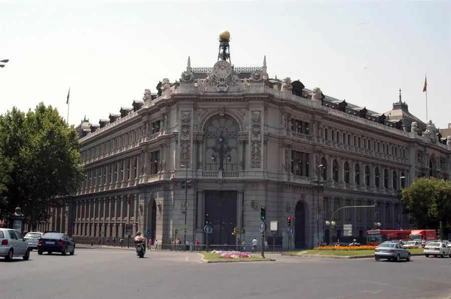 El edificio del Banco de Espa&ntilde;a en la plaza de Cibeles. EFE/JORGE Z. PASCUAL