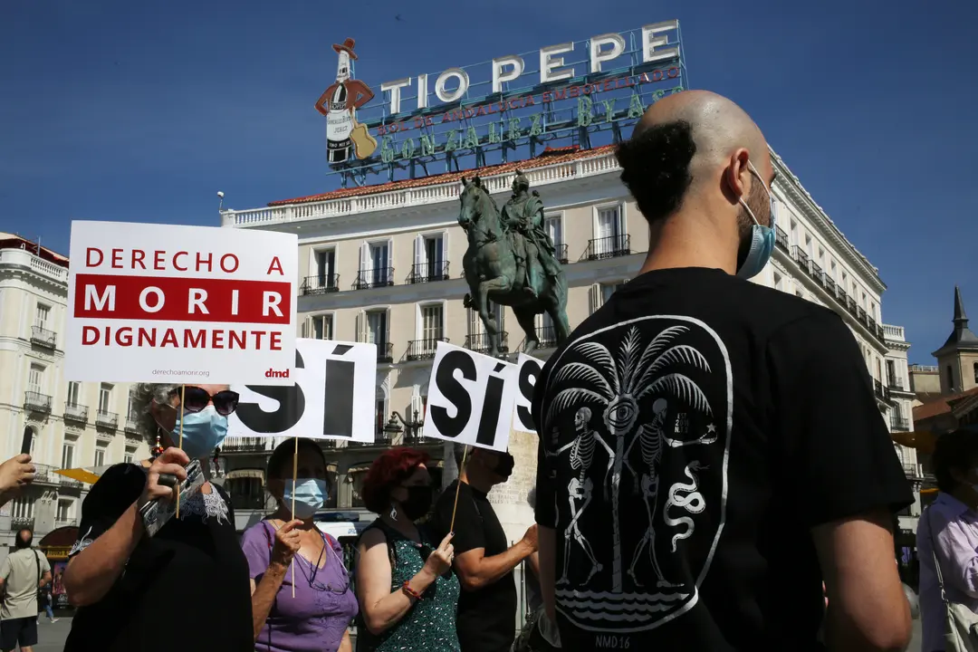 Miembros de la asociaci&oacute;n Derecho a Morir Dignamente (DMD). / C&eacute;zaro De Luca