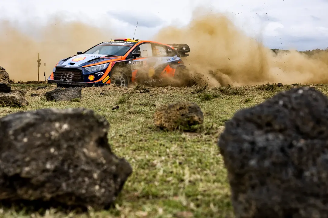 Dani Sordo. en el Rally de Kenia. / Nikos Katikis
