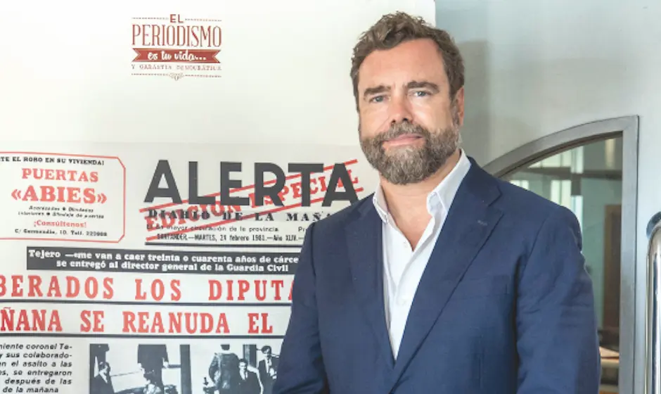 Iv&aacute;n Espinosa de los Monteros en las instalaciones de este medio, minutos antes de la entrevista. / Mar&iacute;a Ortiz de Sol&oacute;rzano