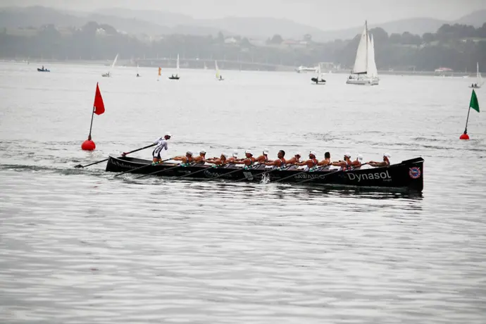El equipo de Pedre&ntilde;a, durante una regata