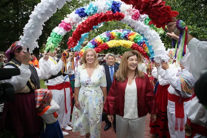 La presidenta regional, Mar&iacute;a Jos&eacute; S&aacute;enz de Buruaga durante el D&iacute;a de Cantabria 2023.