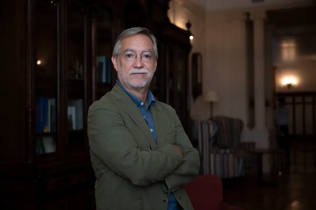El director del Museo de Prehistoria y Arqueología de Cantabria (MUPAC), Roberto Ontañón. / ALERTA
