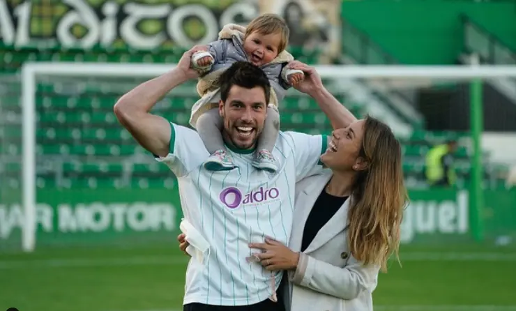 Jon Ander, junto a su familia.