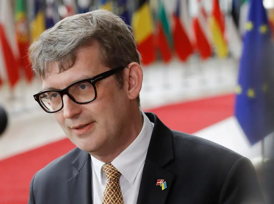 El ministro dan&eacute;s de Defensa, Troels Lund Poulsen, en Bruselas. EFE / Oliver Hoslet