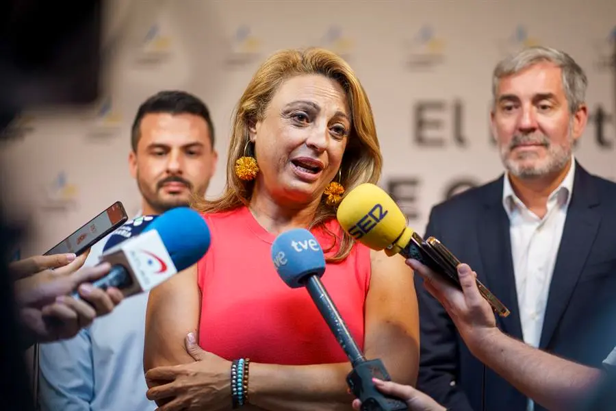 La &uacute;nica diputada de Coalici&oacute;n Canaria, Cristina Valido, ser&aacute; determinante ma&ntilde;ana en la elecci&oacute;n de la Presidencia del Congreso si los grupos de izquierdas y nacionalistas consiguen que los ocho parlamentarios de Junts per Catalunya se abstengan.