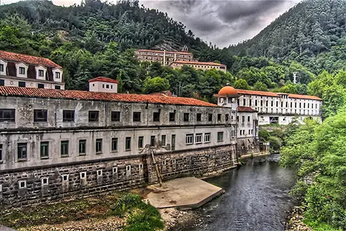 Balneario de las Caldas de Besaya. / Alerta