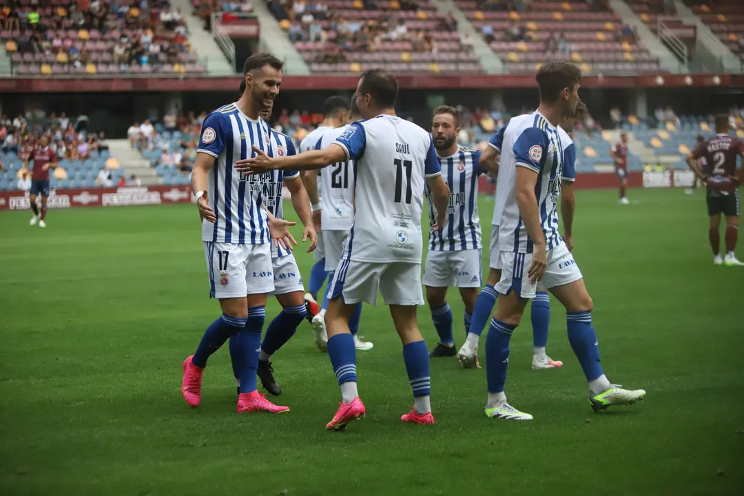 La Gimn&aacute;stica recibe al Pontevedra CF. / ALERTA