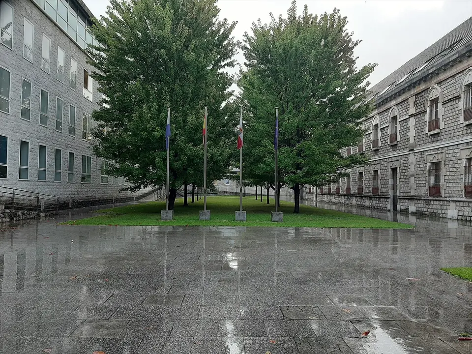 Sede de la Audiencia Provincial de Cantabria y del Tribunal Superior de Justicia de la comunidad aut&oacute;noma. / Alerta