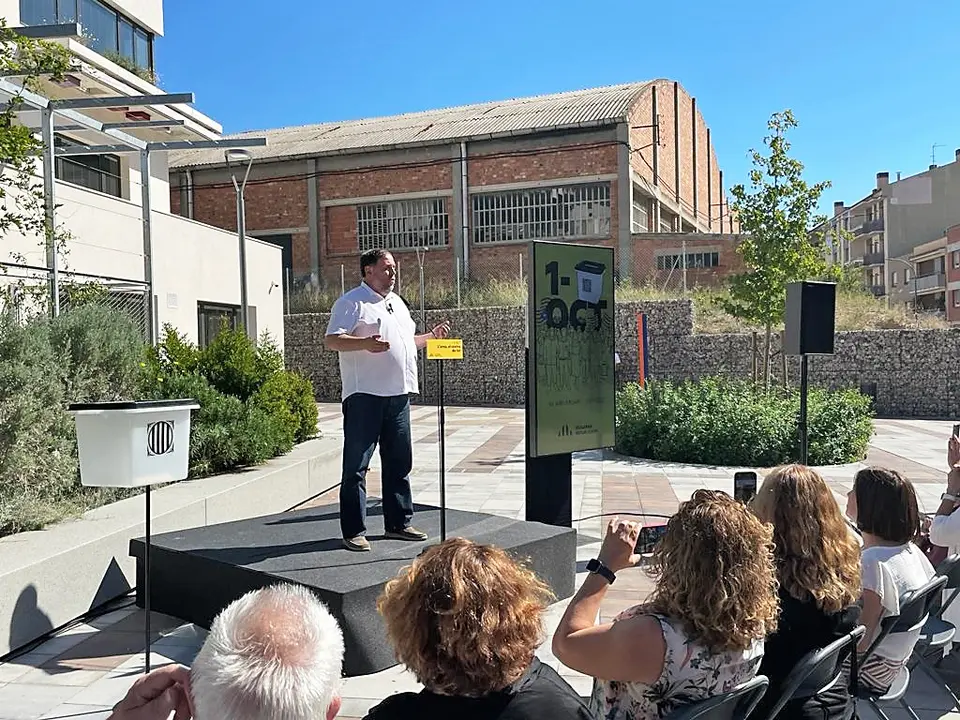 El presidente de ERC, Oriol Junqueras, interviene en un acto del partido en Igualada. / EP